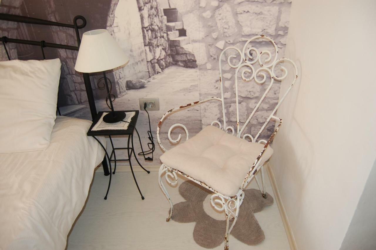 Studio Apartment For 2 Adults And 1 Child Makarská Exteriér fotografie