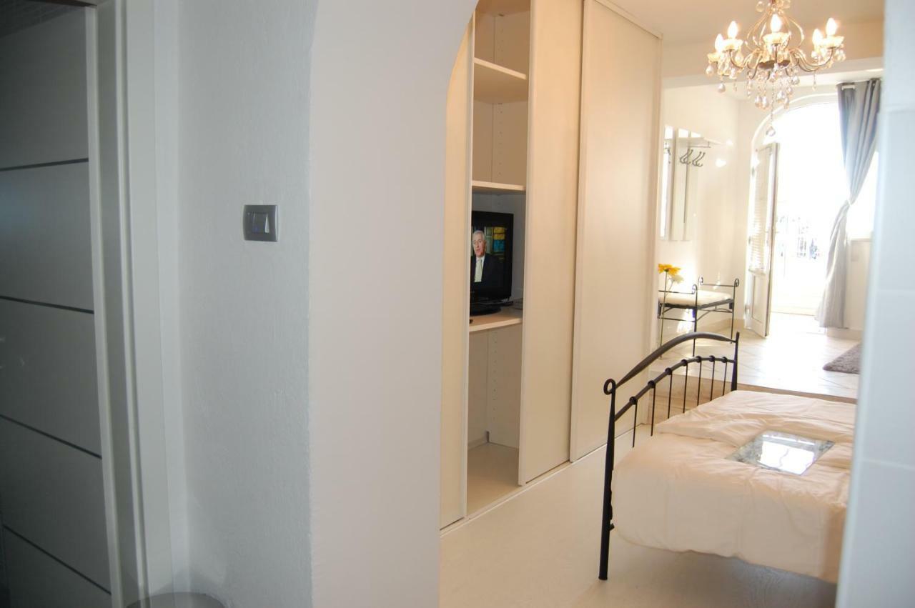 Studio Apartment For 2 Adults And 1 Child Makarská Exteriér fotografie