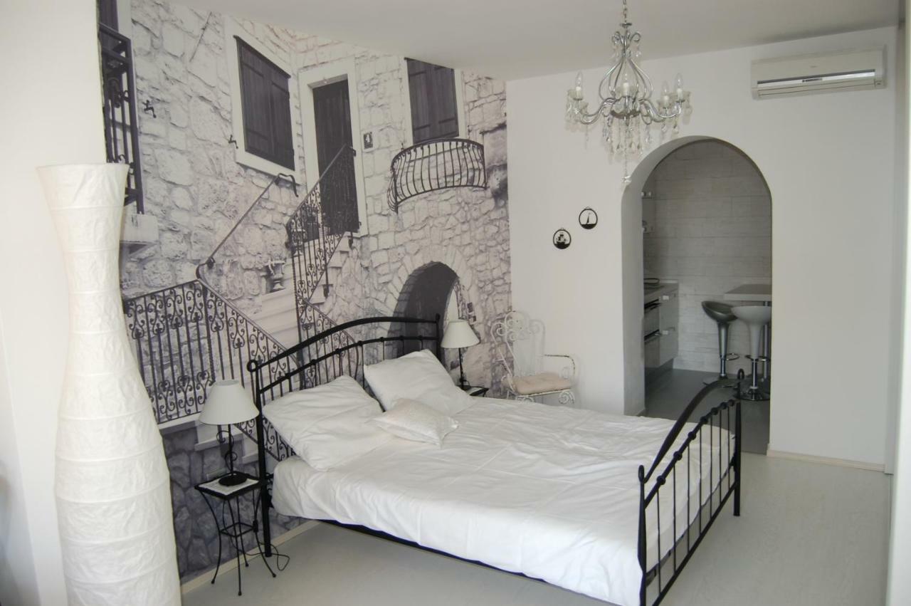 Studio Apartment For 2 Adults And 1 Child Makarská Exteriér fotografie