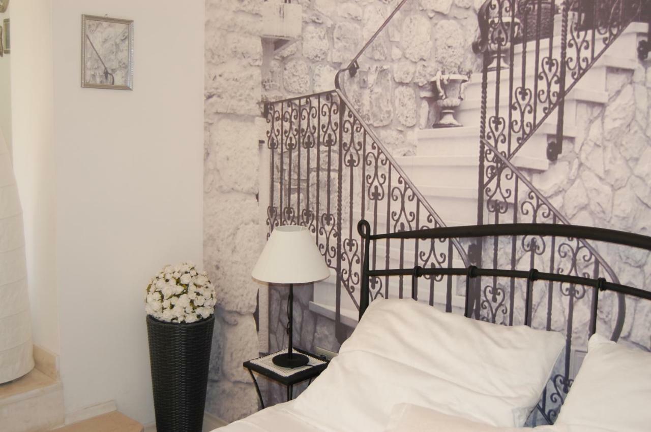 Studio Apartment For 2 Adults And 1 Child Makarská Exteriér fotografie